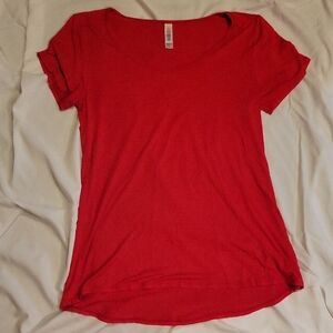 LuLaRoe Women's Bright Red Scoop Neck Short Sleeve Top